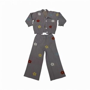 SHEIN Kids Gray Set with Colorful Floral Design